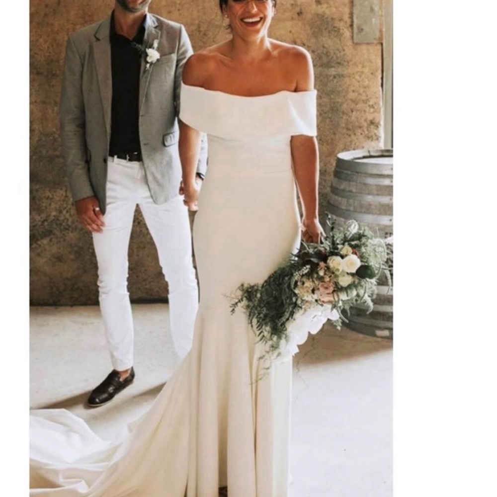 Elegant Off-Shoulder White Dress